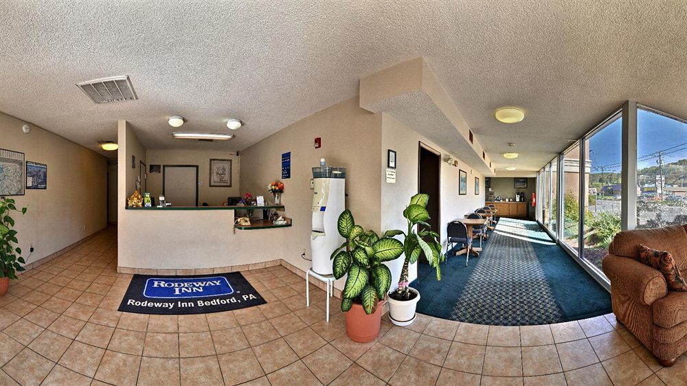 Rodeway Inn Bedford Interior photo